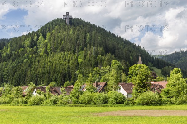 Cross on a hill, Veitsch Pilgrim Cross, Veitscher Ölberg, St. Barbara im Mürztal, Veitsch, Styria, Austria, Europe