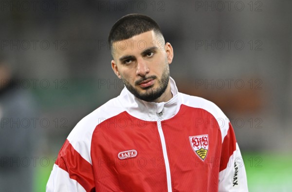Warm-up training Deniz Undav VfB Stuttgart (26) pensive WWK Arena, Augsburg, Bavaria, Germany, Europe