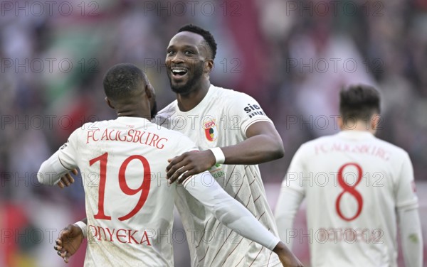 Goal celebration Chrislain Matsima FC Augsburg FCA (05) Frank Onyeka FC Augsburg FCA (19) Elvis Rexhbecaj FC Augsburg FCA (08) WWK Arena, Augsburg, Bavaria, Germany, Europe