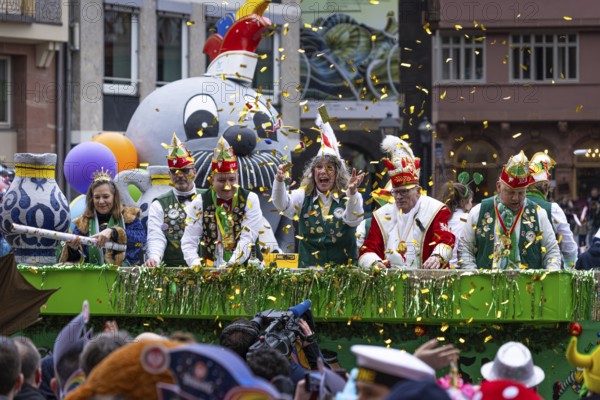 The Frankfurt carnival parade will pass through the Römerberg in Frankfurt am Main on 11 February 2024, Römerberg, Frankfurt am Main, Hesse, Germany, Europe