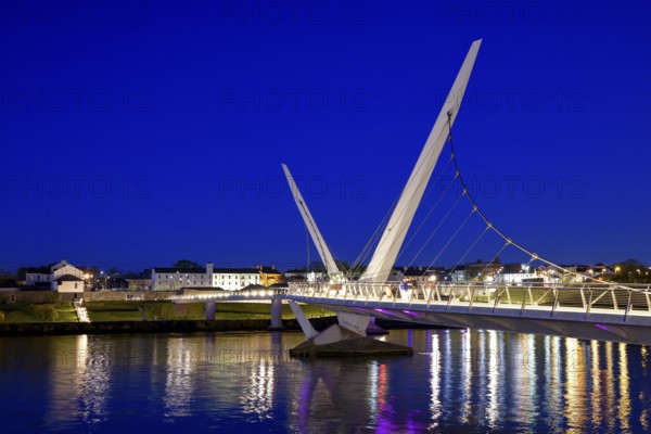 Peace Bridge, over the river Foyle, blue hour, Derry-Londonderry, province Ulster, Northern Ireland, Great Britain