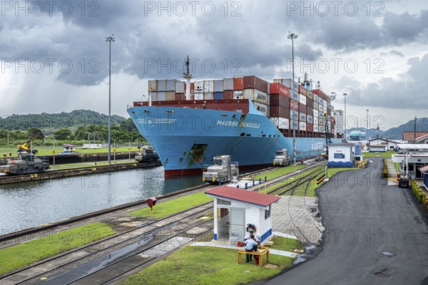 Container ship in lock, Miraflores locks, Panama Canal, Panama City, Panama, Central America