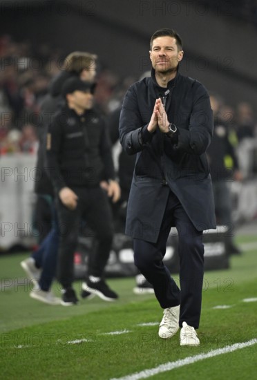 Coach Xabi Alonso Bayer 04 Leverkusen on the sidelines Gesture Gesture Hands folded in prayer MHPArena, MHP Arena Stuttgart, Baden-Württemberg, Germany, Europe