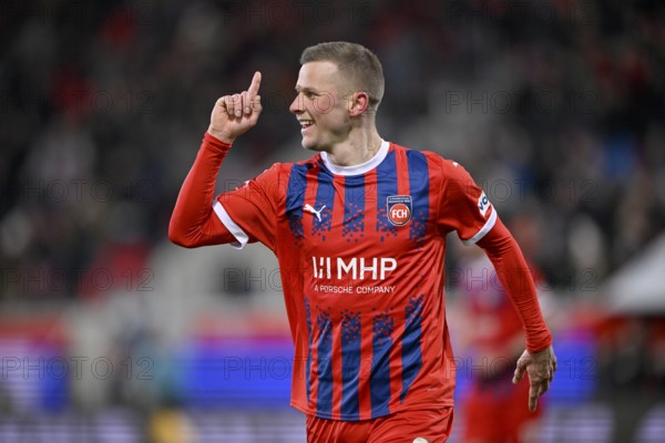 Goal celebration Adrian Beck 1. FC Heidenheim 1846 FCH (21) Voith-Arena, Heidenheim, Baden-Württemberg, Germany, Europe