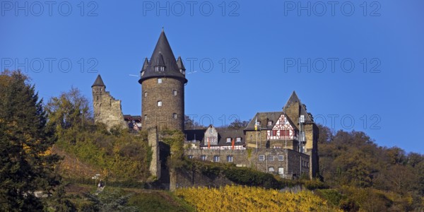 Stahleck Castle, hilltop castle, now a youth hostel, Bacharach, UNESCO World Heritage Upper Middle Rhine Valley, Rhineland-Palatinate, Germany, Europe