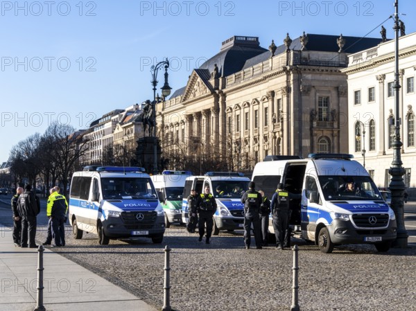 Berlin police force, Unter den Linden, Berlin, Germany, Europe
