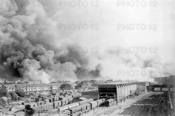 Destruction caused after massive fire at Victoria Dock that engulfed the Chinese ship Fort on 14 April 1944 at the Bombay Port Trust, Bombay Mumbai, Maharashtra, India, Asia