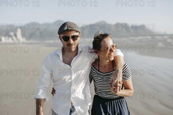 Lovers at the Sandstrad, Cape Town, South Africa, Africa