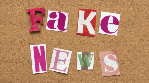 Top view fake news message billboard 3