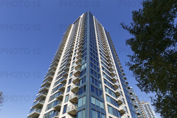 Architecture, modern high-rise apartment building, Montreal, Province of Quebec, Canada, North America