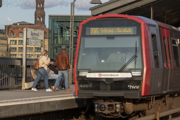 Underground, Hamburger Verkehrsverbund HVV, local transport, train of the underground line U3 at the platform of Baumwall station, Hamburg, Germany, Europe