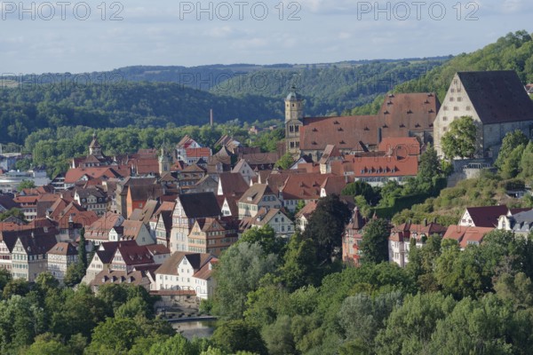 Town view, view of St Michael and the new building hall in Hall's old town, St Michael's Church, Kornhaus, market square, Kocher valley, Kocher, Schwäbisch Hall, Hohenlohe, Heilbronn-Franken, Baden-Württemberg, Germany, Europe