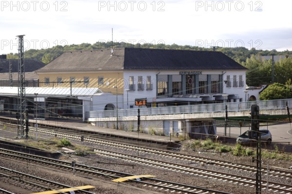 The tracks and the main building of Neunkirchen main station seen from a bridge