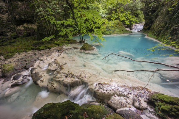 Nacedero del rio Urederra, parque natural de Urbasa-Andia, comunidad foral de Navarra, Spain, Europe