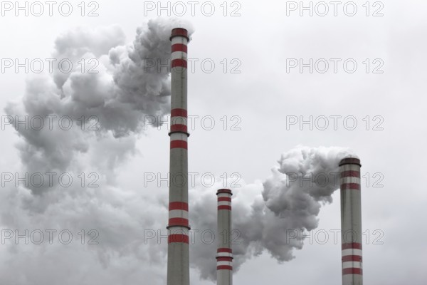 Air pollution from coal power plant