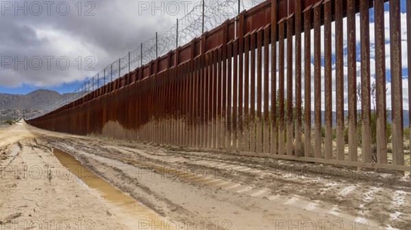 Jacumba Hot Springs border wall in California fortifies the US-Mexico boundary, addressing security concerns and managing immigration in the region