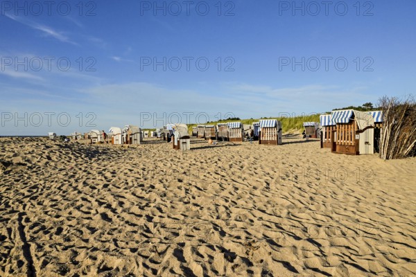 Sandy beach beach with beach chairs in Sahlenburg, Cuxhaven, Lower Saxony, Germany, Europe