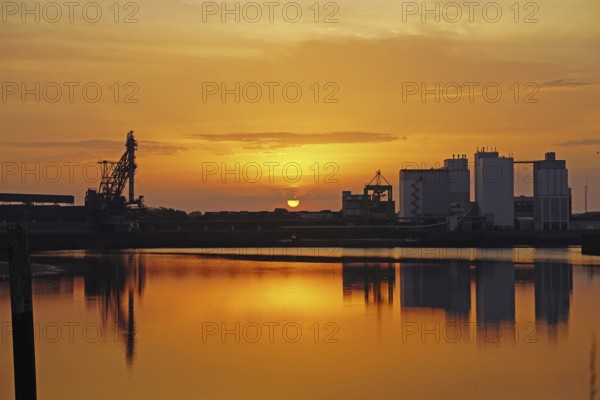 Sunrise at Waller Sand in Bremen in Germany