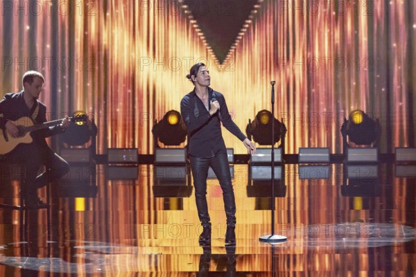 Julio Iglesias Jr. with the song To all the girls I've loved before at the Beatrice Egli Show in Studio Berlin Adlershof on 08.04.2025. The broadcast will take place on Easter Saturday, 19 April 2025, 20:15, on Ersten