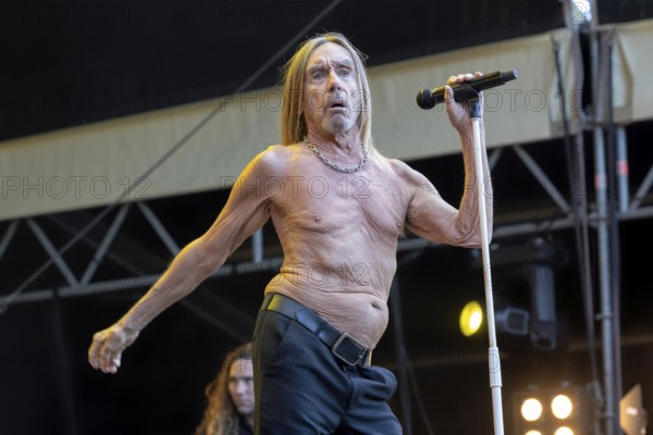 Iggy Pop, singer, actor, punk, rock, USA, live open air at the Citadel Music Festival, 19.06.2025, Zitadelle Spandau, Berlin, Germany < english> Iggy Pop, singer, actor, punk rock, USA, live open air at the Citadel Music Festival, June 19, 2025, Spandau Citadel, Berlin, Germany, Europe