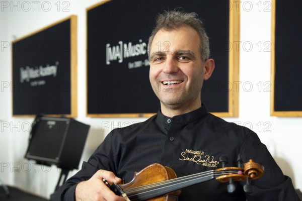 Zoltan Banfalvi (violinist), Ensemble SineQuaNon Berlin, rehearsal for the concert on 15 June 2025 at concert hall Am Gendarmenmarkt, Music Academy, Berlin, 13 June 2025