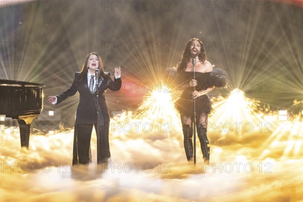 Marianne Rosenberg and Conchita Wurst with the song Er gehört zu mir at the Beatrice Egli Show in Studio Berlin Adlershof on 08.04.2025. The broadcast will take place on Easter Saturday, 19 April 2025, 20:15, on Ersten
