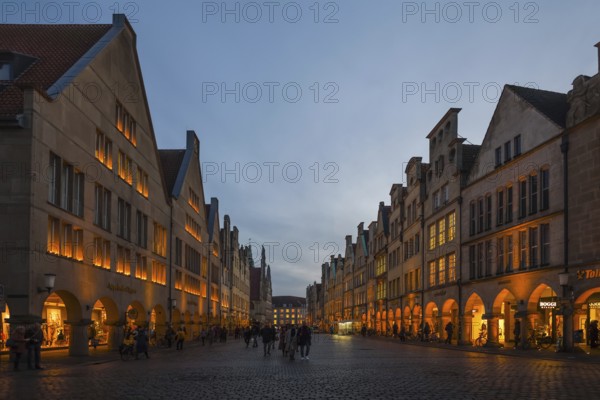 Stroll through Münster's parlour... Münster (Prinzipalmarkt), Gabled houses at the blue hour, Christmas atmosphere, Münsterland, North Rhine-Westphalia, Germany, Europe