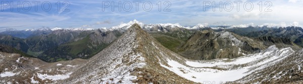 Mountain panorama, summit Böses Weibl, view of mountain landscape with snow-covered summit of the Großglockner, Wiener Höhenweg, Schober group, Hohe Tauern National Park, Carinthia, Austria, Europe