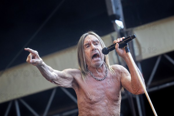 Iggy Pop, singer, actor, punk, rock, USA, live open air at the Citadel Music Festival, 19.06.2025, Zitadelle Spandau, Berlin, Germany < english> Iggy Pop, singer, actor, punk rock, USA, live open air at the Citadel Music Festival, June 19, 2025, Spandau Citadel, Berlin, Germany, Europe