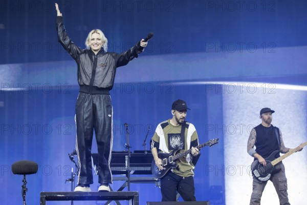 Emily Armstrong (singer) and Mike Shinoda (singer and bassist) from Linkin Park live on From Zero World Tour 2025 at the Olympiastadion Berlin on 18 June 2025