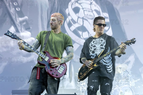 Zacky Vengeance and Synyster Gates, from left, Avenged Sevenfold, progressive metal band, USA, live open air at the Citadel Music Festival, 21.06.2025, Zitadelle Spandau, Berlin, Germany < english> Avenged Sevenfold, progressive metal band, USA, live open air at the Citadel Music Festival, June 21, 2025, Spandau Citadel, Berlin, Germany, Europe