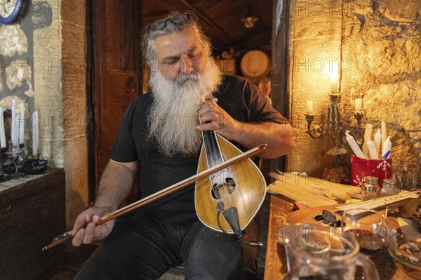 Giannis Tavern, Live Music, Kiparissos, Greece, 23.05.2025 < english> Giannis Tavern, Greece, May 23, 2025, Europe
