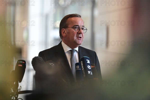 Defence Minister Boris Pistorius (SPD) informs media representatives about the increase in the defence budget at a press conference in the Reichstag