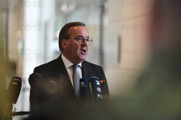 Defence Minister Boris Pistorius (SPD) informs media representatives about the increase in the defence budget at a press conference in the Reichstag