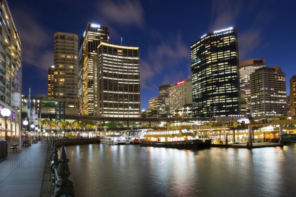 SYDNEY, AUSTRALIA, Feb 10th 2015: Circular Quay at rush hour on a summer's evening in Sydney, Australia, Oceania