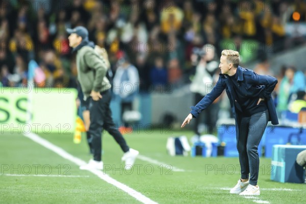 MELBOURNE, AUSTRALIA, JULY 31: Bev PRIESTMAN, head coach of Canada shouts commands as Australia plays Canada at the FIFA Women's World Cup Australia New Zealand 2023 at Melbourne Rectangular Stadium on July 31, 2023