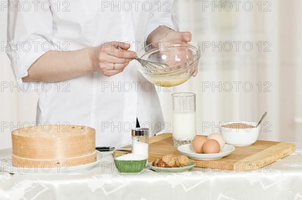Preparation of food from eggs and other ingredients