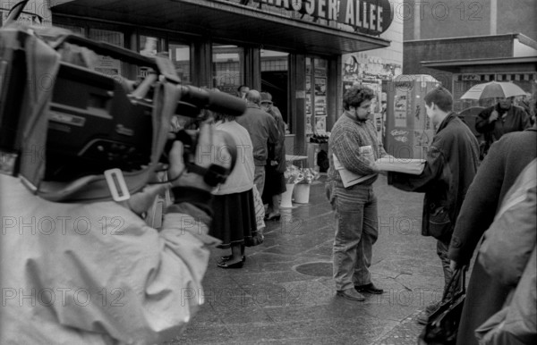 Germany, Berlin, 19 March 1991, Publication of Stasi salary lists by the other party, sale at Schönhauser Allee S-Bahn station, Europe