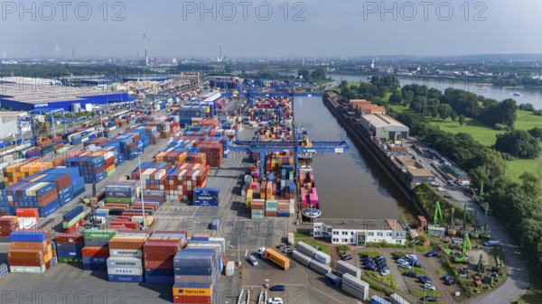 Container terminal D3T, container port, Logport I, aerial view, Rhine, Duisburg, Ruhr area, North Rhine-Westphalia, Germany, Europe