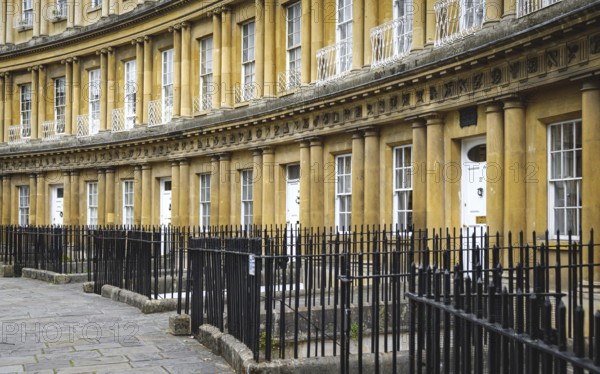 Curved terrace of Georgian Town houses in The Circus, Bath, England, United Kingdom, Europe