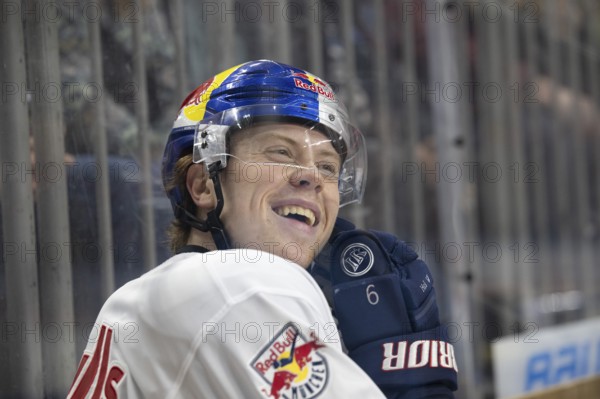 LanxessArena, Cologne, North Rhine-Westphalia, Filip Varejcka (EHC Red Bull Munich, #91), PENNY DEL, Cologne Sharks-EHC Red Bull Munich on 28/01/2025 at the LanxessArena in Cologne Germany