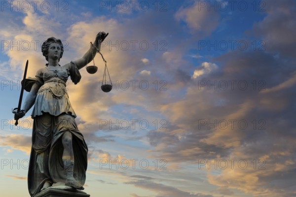 Justizia in Frankfurt am Main, Frankfurt am Main, Hesse, Federal Republic of Germany