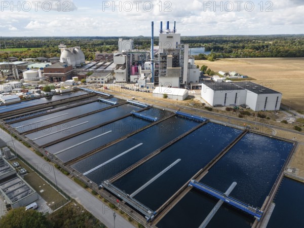 EGK Krefeld is a combined waste incineration plant and sewage treatment plant, which generates electricity and district heating from waste and sewage sludge for the city of Krefeld