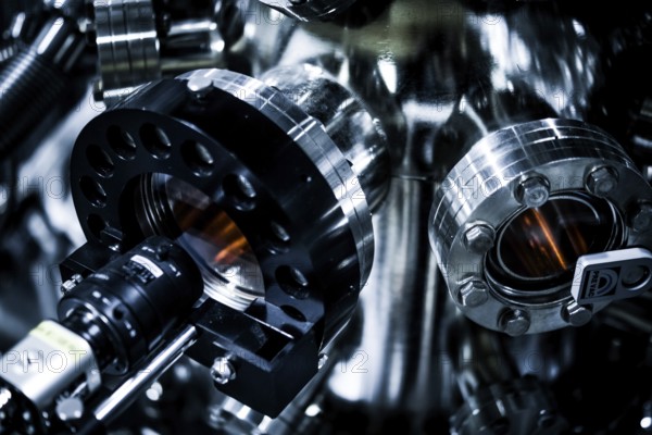 Image of vacuum equipment and laboratory equipment. Shooting Location: Tskuba-city, Ibaraki-pref