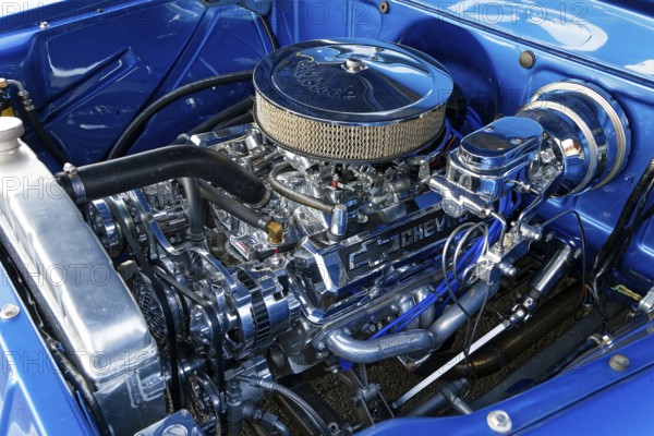 Automobile, car show, chromed engine, custom made vintage car, Province of Quebec, Canada, North America