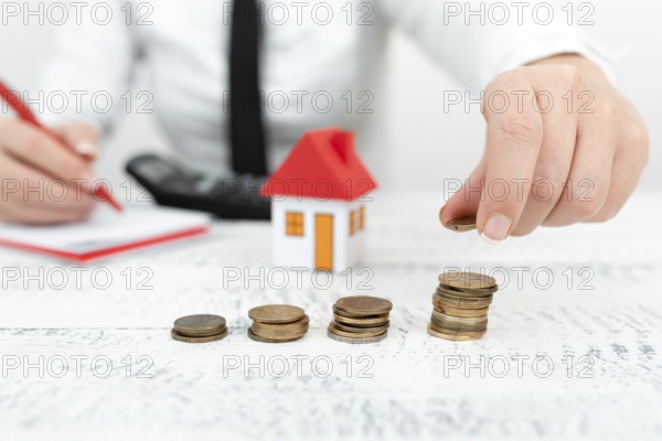 Lady Presenting New Home Savings Deals In Outfit, Business Woman Showing Possible Investment Oppurtiunities For New House, Mortegage Installments Exhibits For Recent Apartments Sales