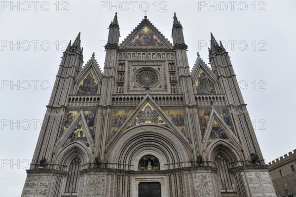 Orvieto Cathedral, Duomo di Orvieto, Umbria, Italy, Europe, Impressive Gothic cathedral with richly decorated mosaics and towers, Orvieto, Europe