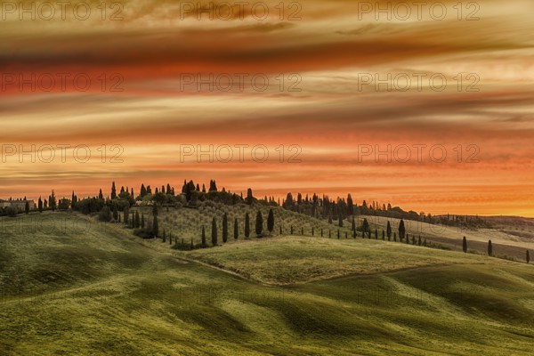 A beautiful sunrise over the hills of Tuscany