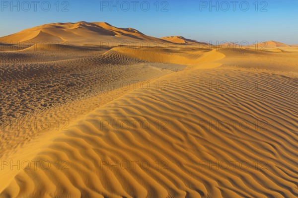 Rub al-Shali, the largest desert on earth in Oman, Rub al-Chali, Empty Quarter nea, Salalah, Dhofar Governorate, Oman, Asia