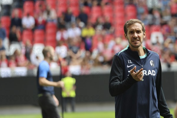 Head coach Julian Schuster (SC Freiburg) at the start of training Football Bundesliga club SC Freiburg 2024 DFL REGULATIONS PROHIBIT ANY USE OF PHOTOGRAPHS AS IMAGE SEQUENCES AND/OR QUASI-VIDEOn Photo: Joachim Hahne/johapress